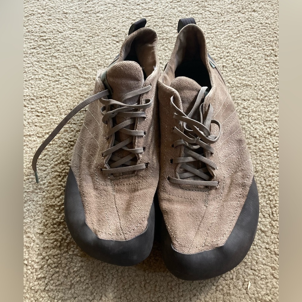 Altra approach shoes